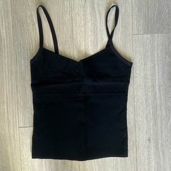 Black tank top - Picture 1 of 1